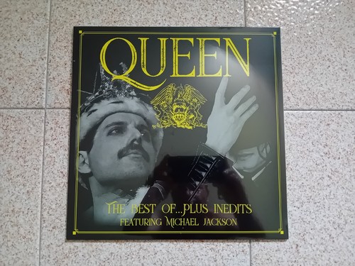 Queen the best plus - -, of...plus